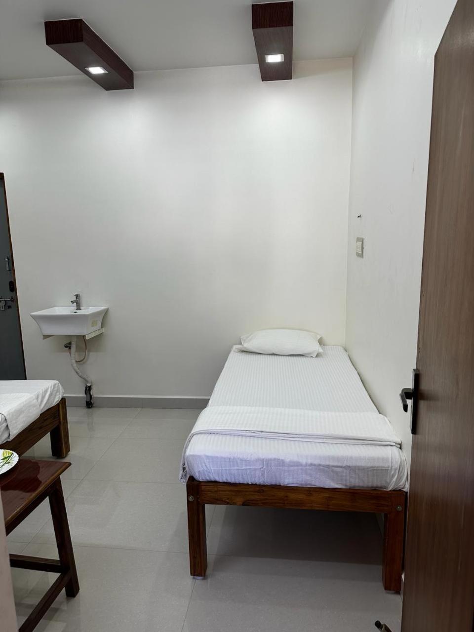 Temple View Home Stay Tiruvannāmalai エクステリア 写真