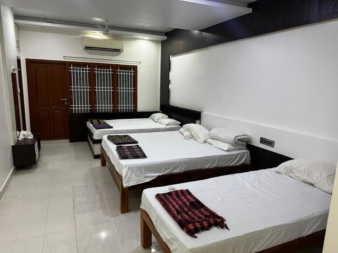 Temple View Home Stay Tiruvannāmalai エクステリア 写真